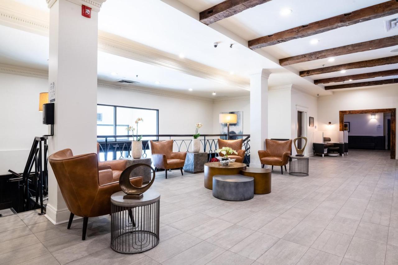 Crowne Plaza Hotel Moncton Downtown By Ihg Buitenkant foto