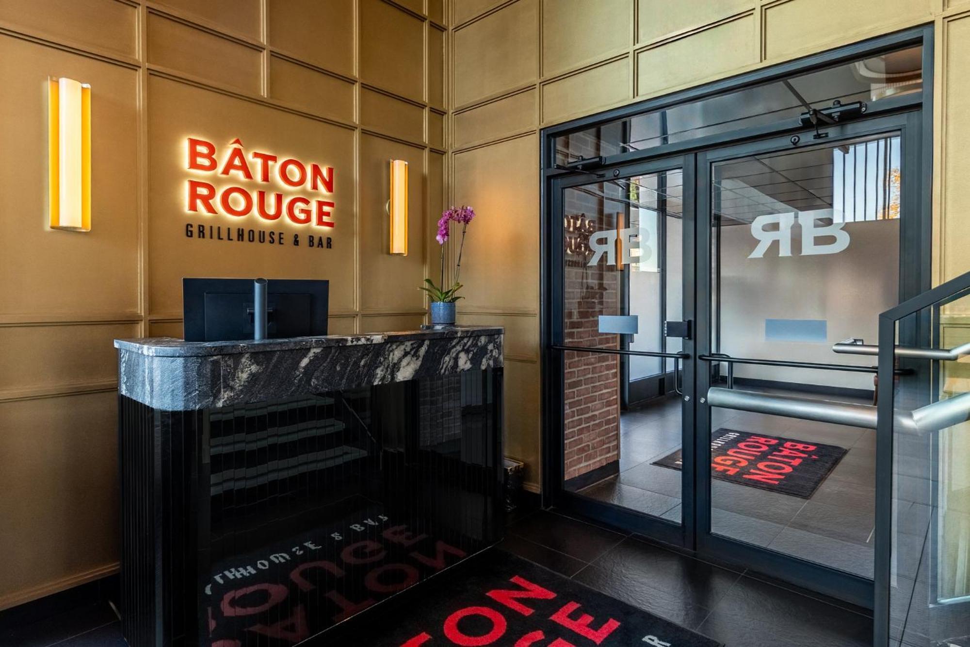 Crowne Plaza Hotel Moncton Downtown By Ihg Buitenkant foto